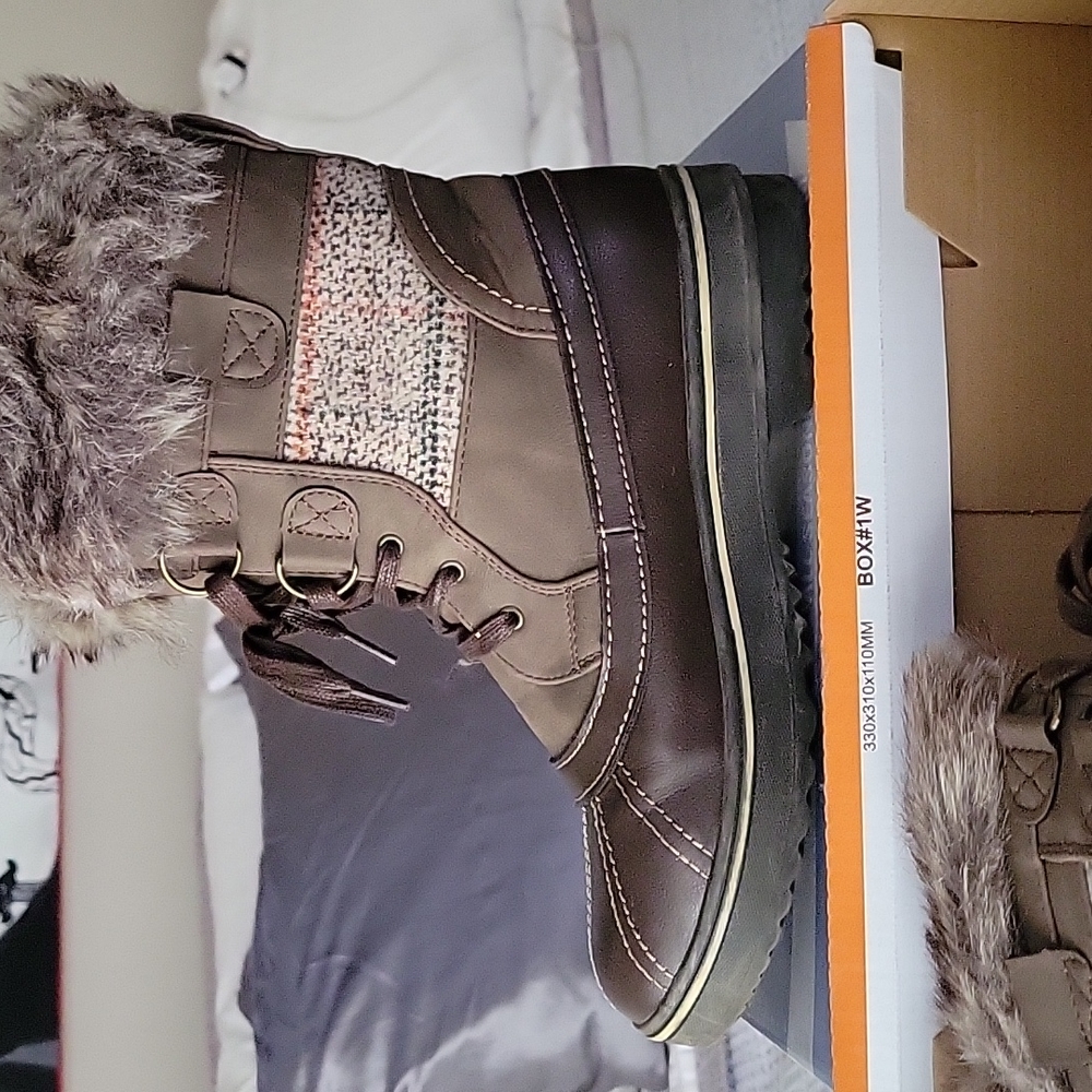 Northside Brookelle Polar Boots